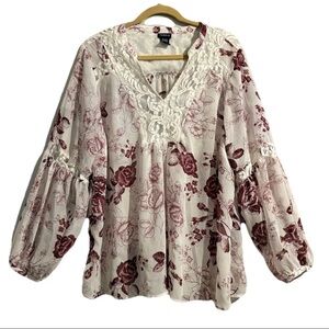 Torrid 3X Top Blouse Cream Lace Burgundy Flowers Boho V-neck sheer 3/4 sleeve